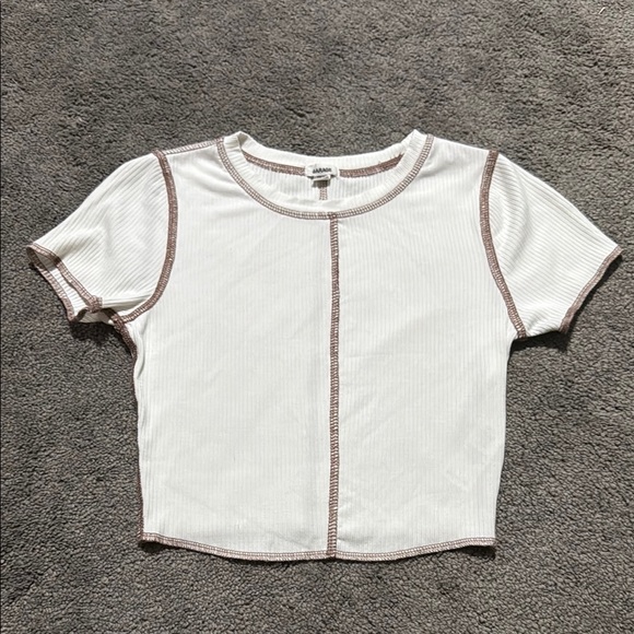 Garage Cropped Fitted T-Shirt - Picture 1 of 3